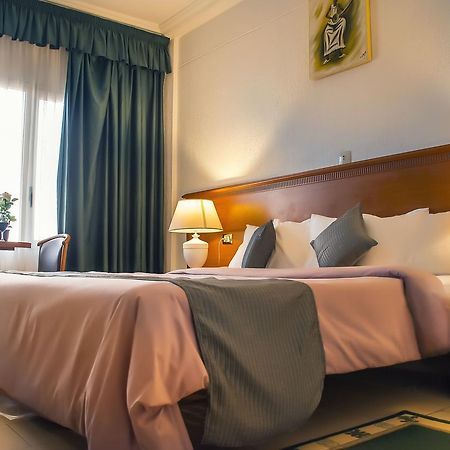 Hotel Splendid אואגדוגו מראה חיצוני תמונה