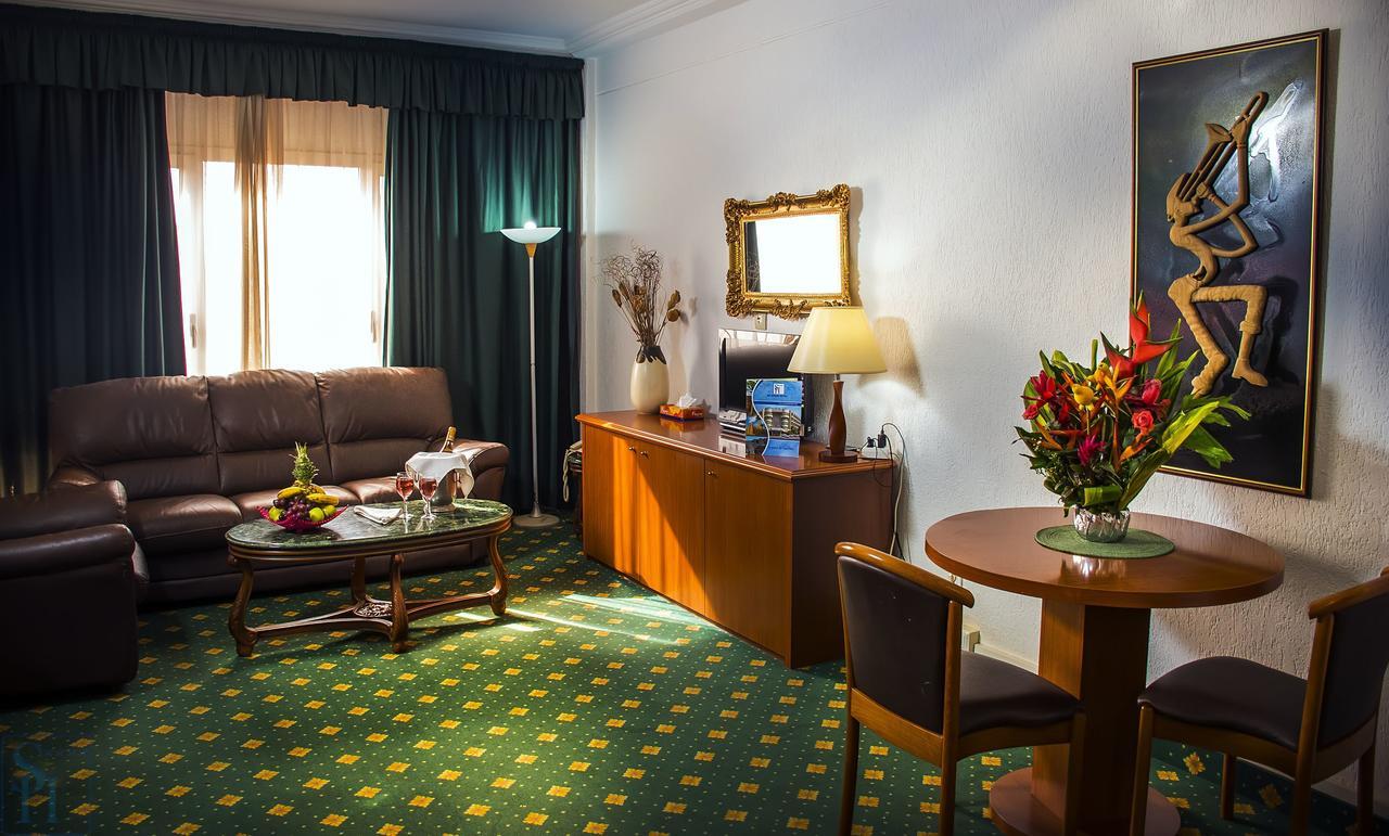 Hotel Splendid אואגדוגו מראה חיצוני תמונה
