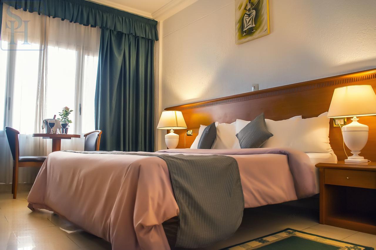 Hotel Splendid אואגדוגו מראה חיצוני תמונה