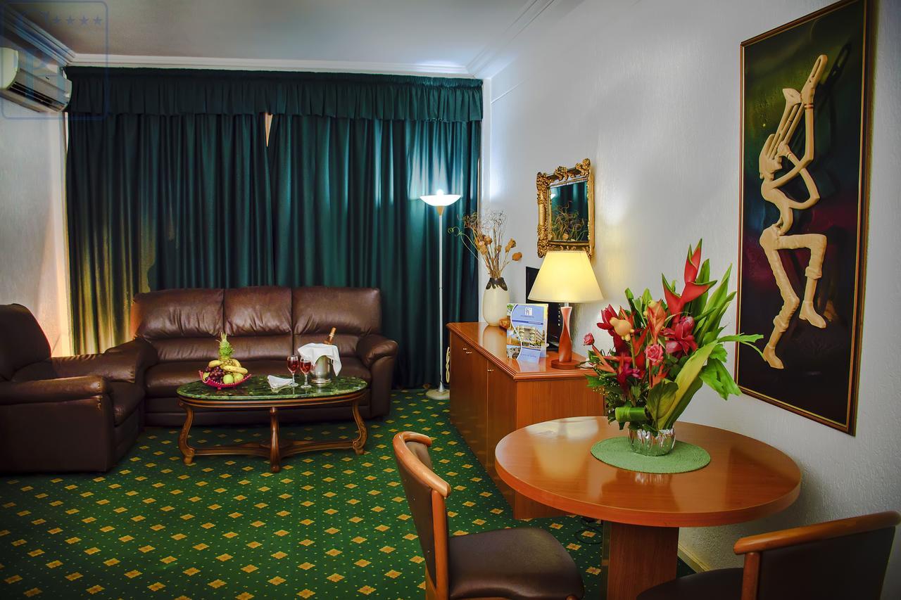Hotel Splendid אואגדוגו מראה חיצוני תמונה